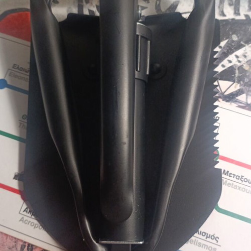 Folding shovel, two-in-one, convenient