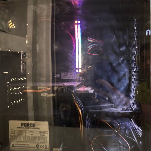 Gaming PC Radeon Vega 7 like new
