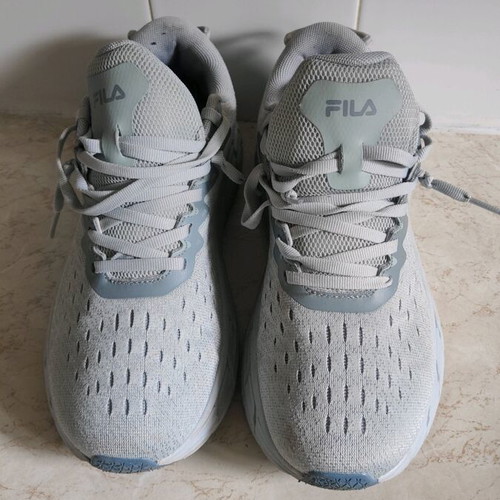 Fila Memory Born athletic shoes like new, gray, size 44