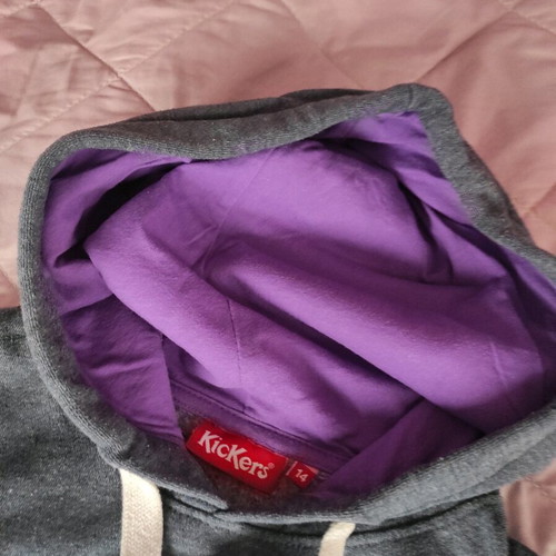 Kickers hoodie like new, grey with purple hood, size M