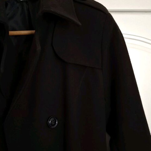 Women's black coat like new, size M-L