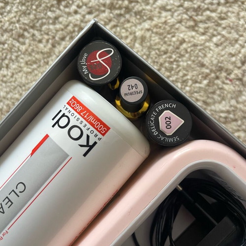 Semilac Kori gel manicure set like new with lamp and 15 colors