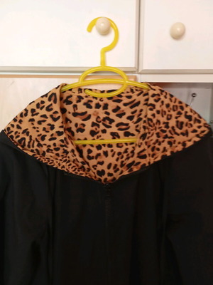 Jacket leopard and black spring new XL