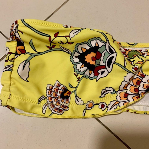 Strapless swimsuit yellow with flowers like new, size M