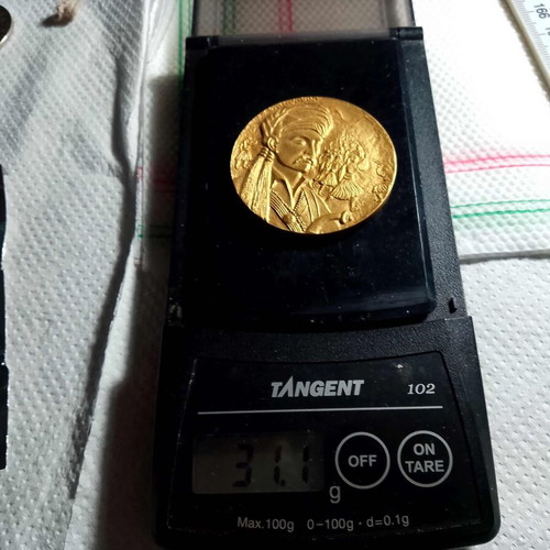 Επίχρυσο συλλεκτικό μετάλλιο 999 ασήμι με Νικηταρά, 31 γρ, 1984