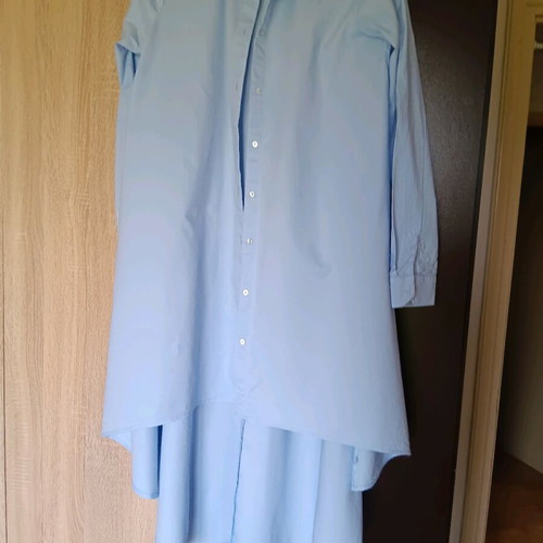 Stradivarius long shirt large like new, blue with slim fit