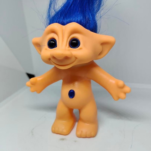 Retro Efxoulis Troll figure with blue hair and diamond, like new