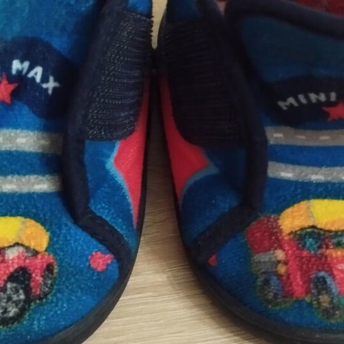 Mini Max Baby Shoes Size 21 Like New