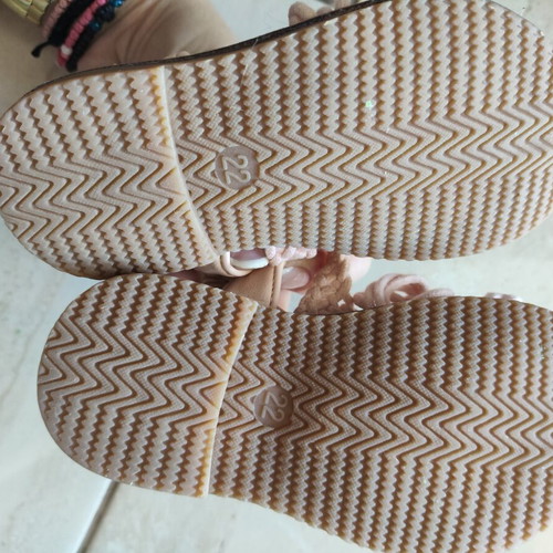Baby sandals size 22 like new
