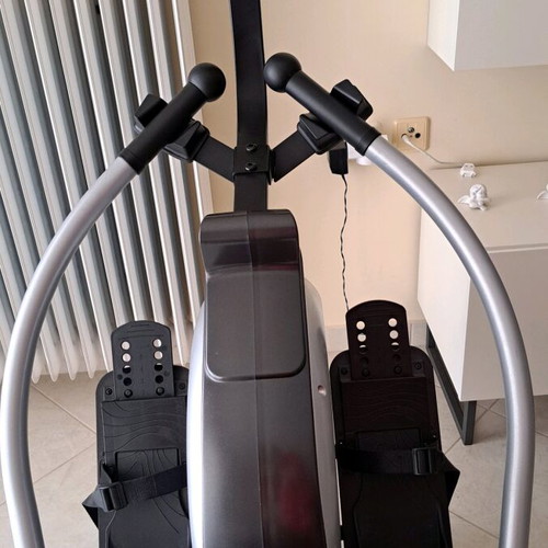 Viking R-1901 rowing machine like new with magnetic resistance