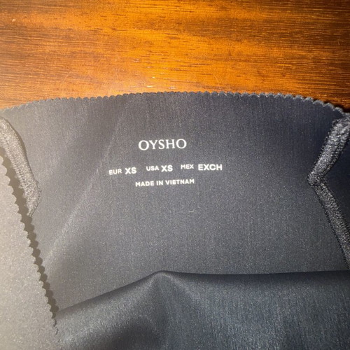 Oysho high rise compressive cycling shorts, black