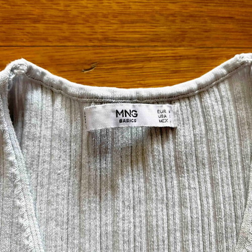 Mango elastic grey blouse like new, size M