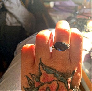 Ασημένιο δαχτυλίδι με μπλε σκούρο κ ζιργονια