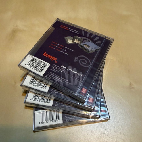 Zip 100MB disks new, pack of 4 sealed