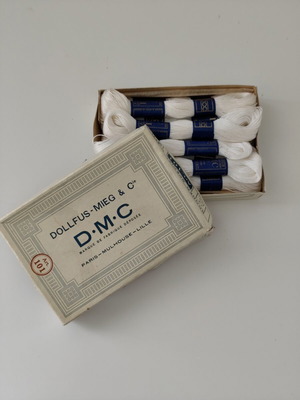 D.M.C Art. 101 vintage κουτί με 10 λευκές βαμβακερές κλωστές κεντήματος