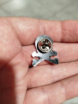 Skull pin badge with enamel coating