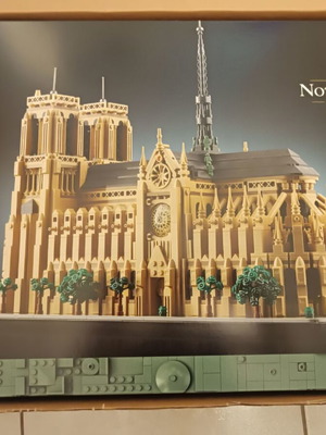 Lego Architecture Παναγία των Παρισίων 21061 καινούργιο σφραγισμένο