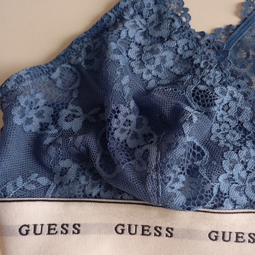 Guess women's bra like new, size M/L, blue