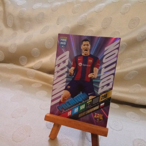 Robert Lewandowski Premium Limited Edition card like new