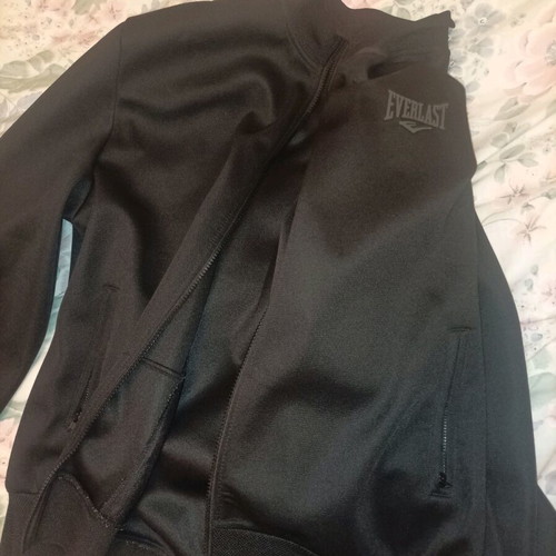 Everlast jacket black like new, size L