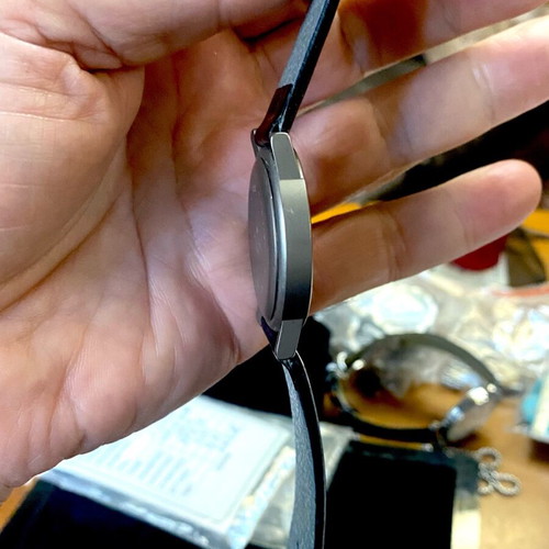 Titanium watch like new, black, 38mm with battery
