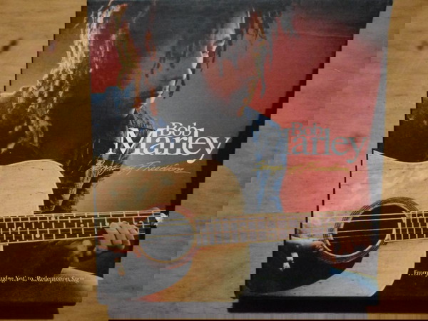 BOB MARLEY ΣΥΛΛΟΓΗ 4 CD MIA KAΣΕΤΙΝΑ
