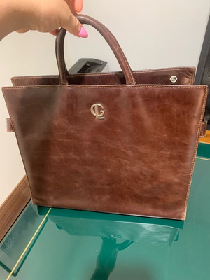Винтидж кожена чанта за документи Guy Laroche в отлично състояние