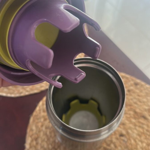 Chico thermos used with special parts for baby bottle