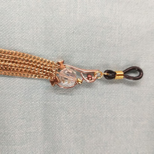 Glasses earring with hanging chains in gold color