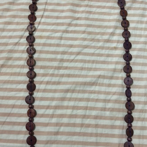 Necklace with wooden purple beads new
