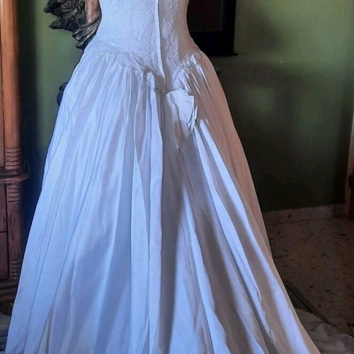 Handmade Italian Wedding Dress with Long Train Size Medium White