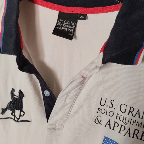 Men's Polo Shirts like new, pack of 4, size XL, black and blue