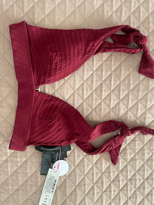 Accessorize women's bikini top new, size small, burgundy