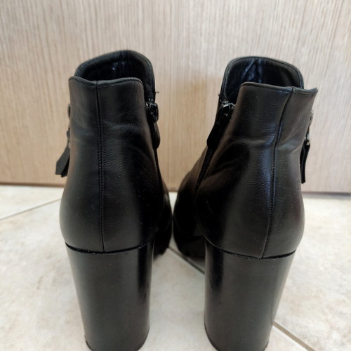 Melissa black ankle boots used, size 38, 10 cm heel