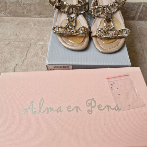 Alma en Pena sandals used, gold with rhinestones, size 39