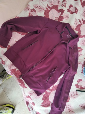 H&M Move sports jacket used, size Medium, purple with shiny texture