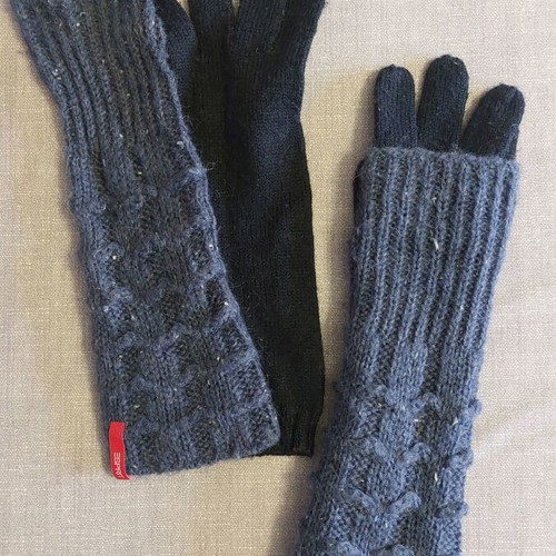 Esprit knitted gloves like new, double layer, warm