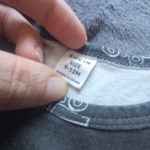 Set of 2 summer bodysuits 9-12 months like new