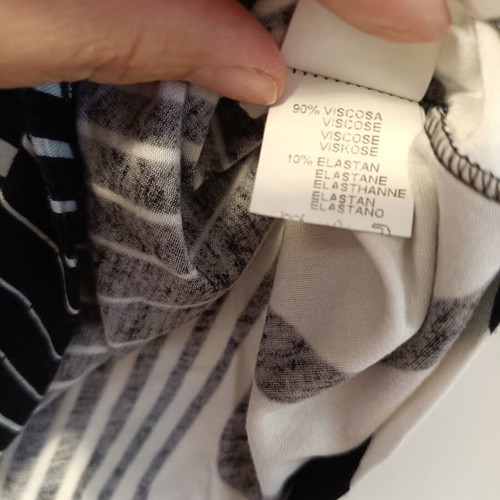 Gianfranco Ferré Studio sleeveless blouse like new, geometric pattern