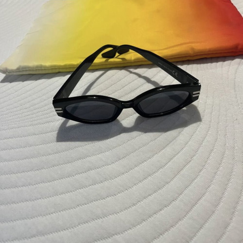 Belvedere Cat Eye Sunglasses like new, black, UV400 protection