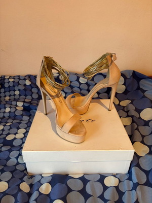 Sante sandals like new, size 39, pink suede with gold laces