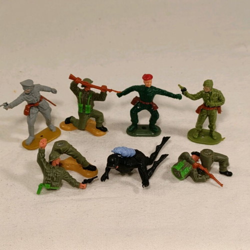 Timbo vintage toy soldiers used, all together