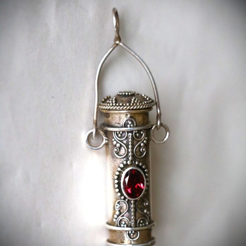 Sterling Silver 925 Granada Hidden Box Pendant New