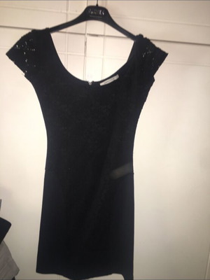 Bershka black lace dress like new, size M