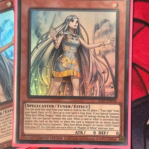 Maiden of White UR 3 pieces new, limited edition 25LP-EN018
