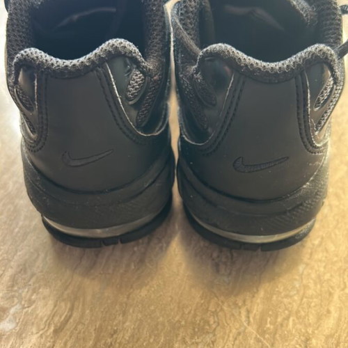 Nike tn plus 22 shoes used, black
