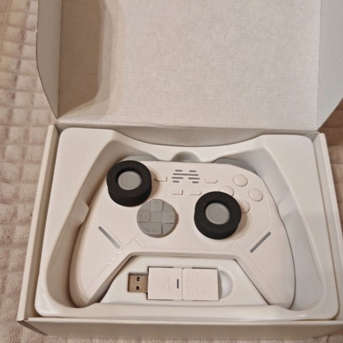 Beitong KP20 Wireless Gaming Controller like new