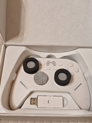 Beitong KP20 Wireless Gaming Controller like new