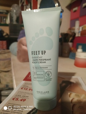 Oriflame Feet Up Everyday antiperspirant foot cream new