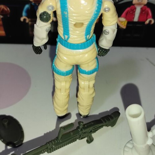 G.I.JOE Sub Zero (v1) 1990 figure used with equipment